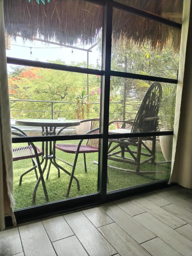 Hostel Casa Xtakay Валядолид Екстериор снимка