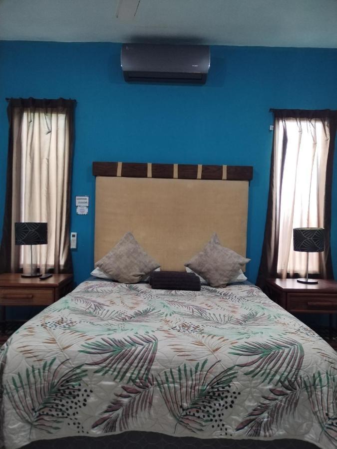 Hostel Casa Xtakay Валядолид Екстериор снимка