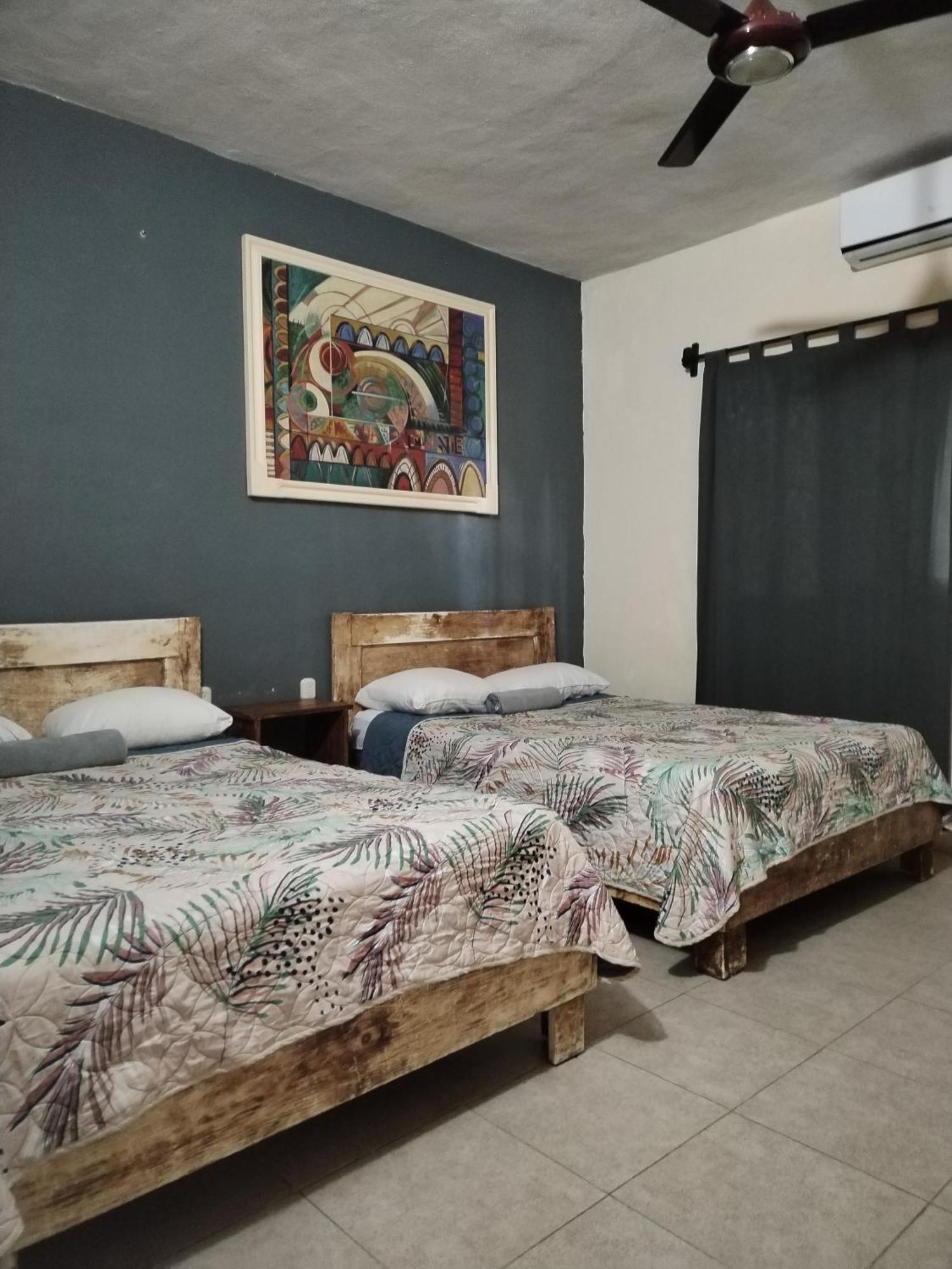 Hostel Casa Xtakay Валядолид Екстериор снимка